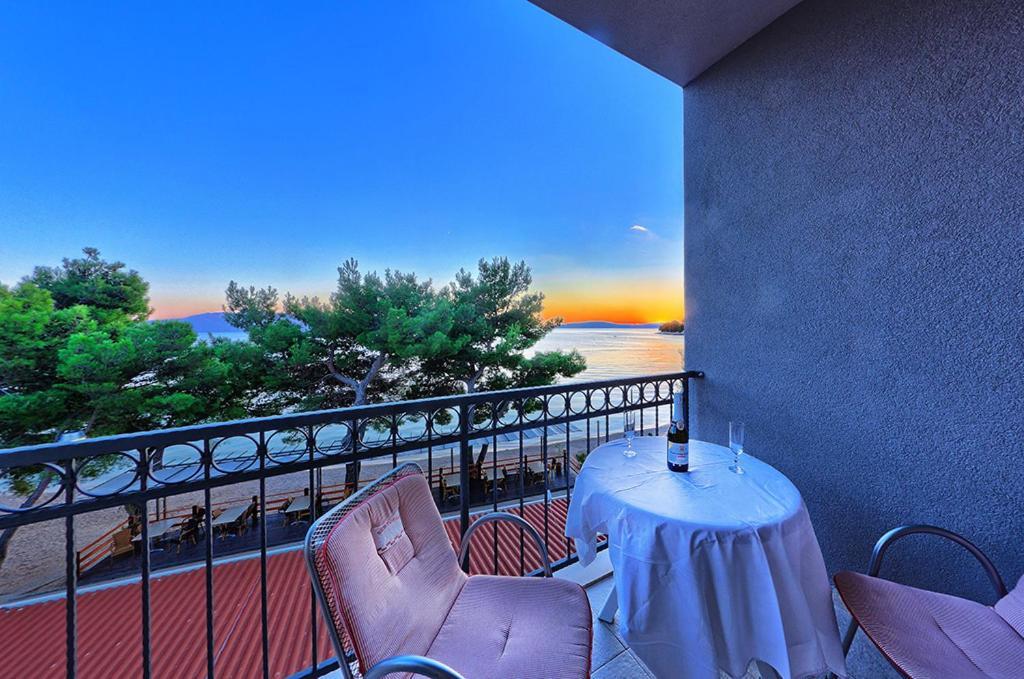 Hotel Nano Drvenik  Dış mekan fotoğraf